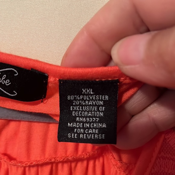 SOLD Crystal Kobe Coral Top XXL - Picture 7 of 9